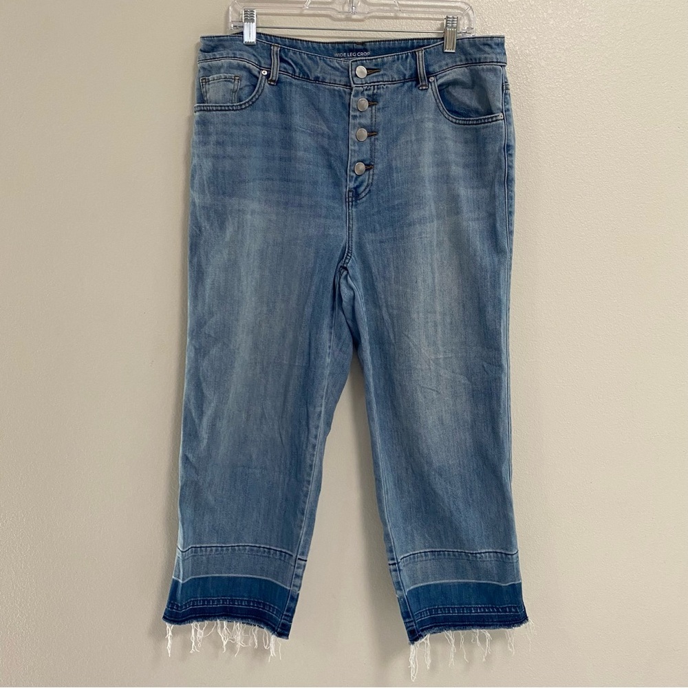Chico's Jeans Women’s Size 14 Light Blue Wide leg Cropped Jeans with Frayed Hem